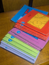 Load image into Gallery viewer, Bob Books Parent Teacher Guide Collection Set 1 Beginning Readers Learning Read
