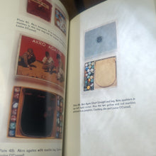 Load image into Gallery viewer, Everett Grist Machine Made Contemporary Marbles Collecting Collectors Guide Book
