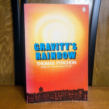 Load image into Gallery viewer, Gravity&#39;s Rainbow Thomas Pynchon 1987 Vintage Paperback PB Book Viking Penguin
