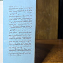Load image into Gallery viewer, The Singing Hills Howard Thomas Signed 1st Edition Welsh Settlers New York Book
