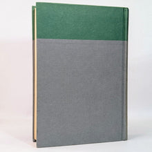 Load image into Gallery viewer, HG H G Wells The War Of The Worlds Time Machine Vintage Book Novel Collection
