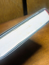 Load image into Gallery viewer, Lost World Michael Crichton 1st First Edition Printing Hardcover Jurassic Park
