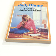 Load image into Gallery viewer, It&#39;s Not The End Of The World By Judy Blume Vintage Paperback Book Dell Yearling
