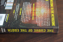 Load image into Gallery viewer, Metrozone Series Book 5 The Curve of the Earth by Simon Morden 1st First Edition

