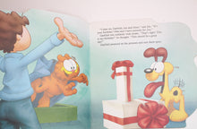 Load image into Gallery viewer, Happy Birthday Vintage Garfield Golden Book 1980s by Jim Davis Collectible
