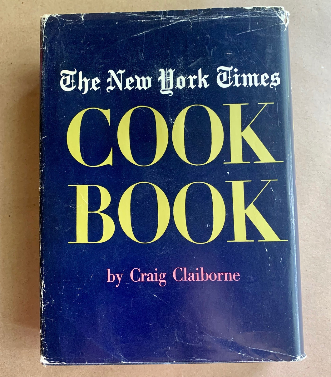 THE NEW YORK TIMES Vintage COOKBOOK Cook Book by CRAIG CLAIBORNE 1961 Hardcover