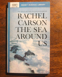 The Sea Around Us by Rachael Rachel Carson Vintage Signet Paperback Book Q3932