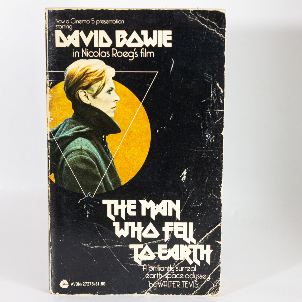 THE MAN WHO FELL TO EARTH 1976 by WALTER TEVIS DAVID BOWIE MOVIE TIE-IN Book