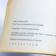 Load image into Gallery viewer, The UFOnauts by Hans Holzer First 1st Edition 1976 Vintage PB Alien Landing Book
